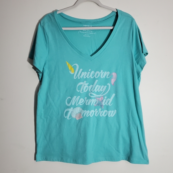 torrid Tops - Torrid Unicorn Today Mermaid Tomorrow Graphic V-Neck Tee Size 0 Large